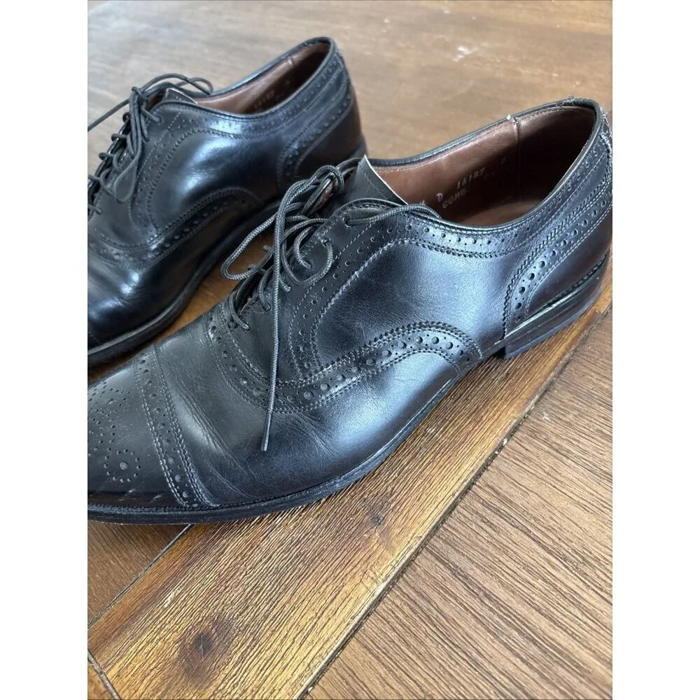 Mens 10.5 B Allen Edmonds Strand Cap-Toe Black Oxford Dress Shoe